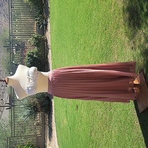 Brand Maxi skirt M plus surprize present.